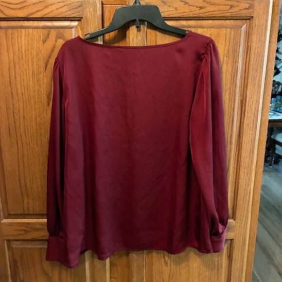 Express Women's long sleeved  Burgundy Blouse Size L - Picture 2 of 5